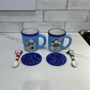 Holiday snowman mugs-NEW